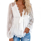 Blusa elegante de encaje Cyrielle