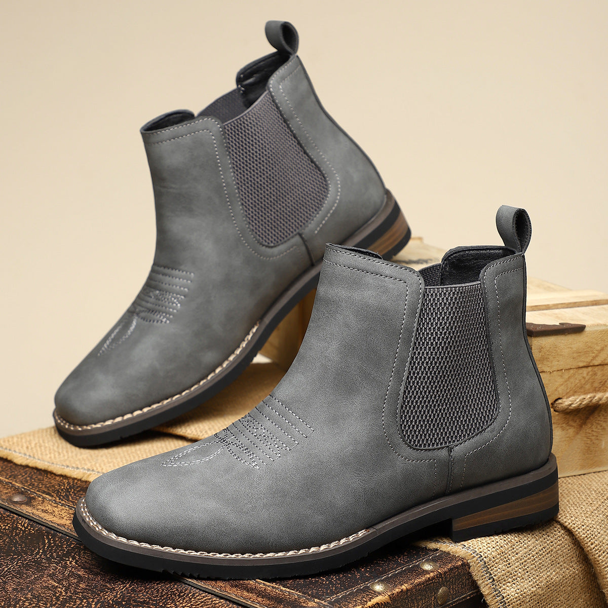 BOTAS CLÁSICAS DE CUERO PARA HOMBRE