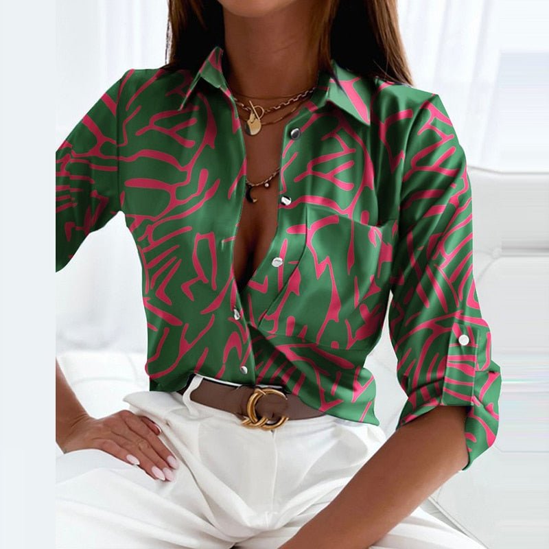 Blusa elegante con cuello Emmy